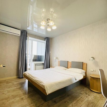 Apartment For Rent In The City Center Of Kharkiv K18 Elinaflats Bagian luar foto