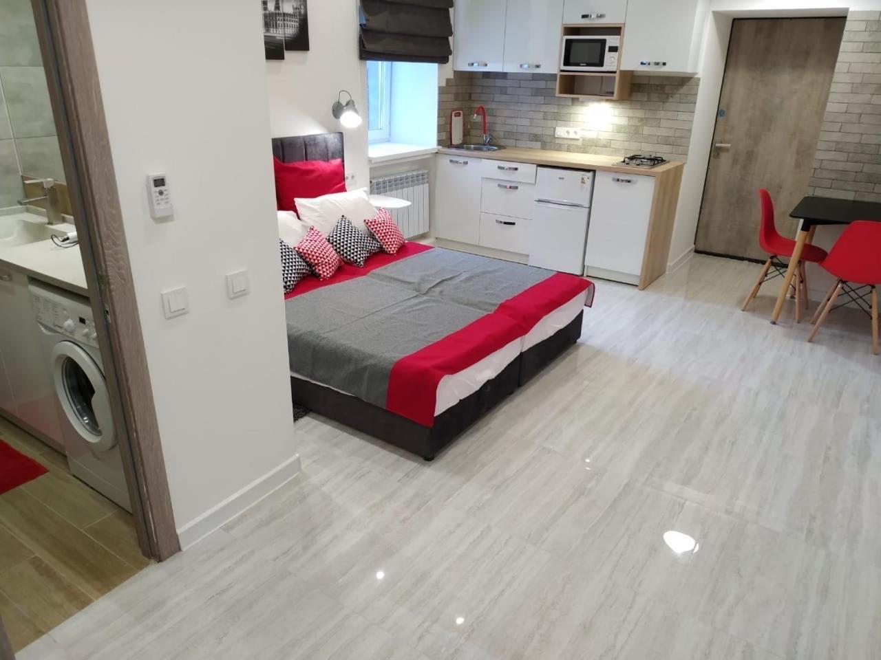Apartment For Rent In The City Center Of Kharkiv K18 Elinaflats Bagian luar foto