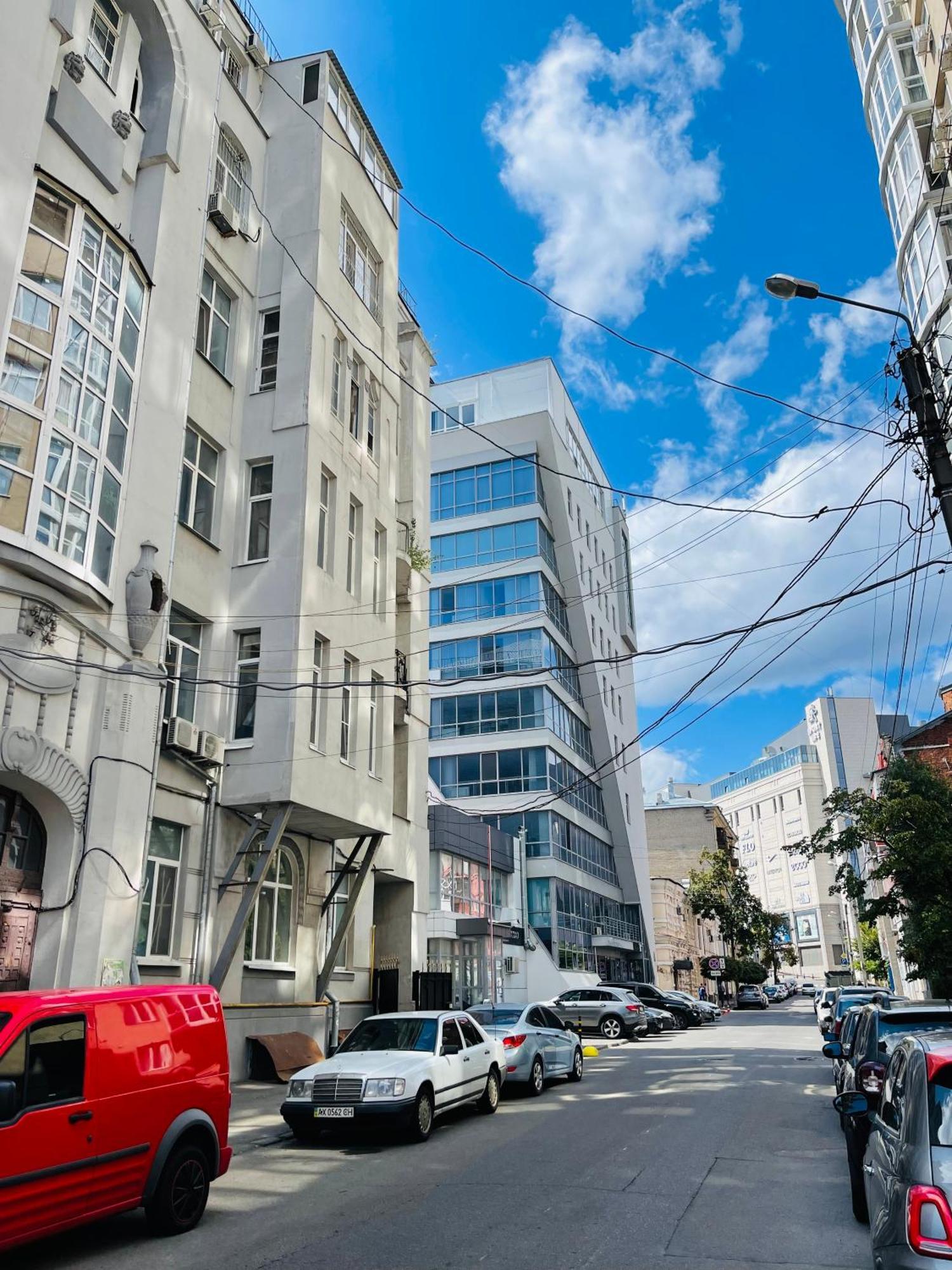 Apartment For Rent In The City Center Of Kharkiv K18 Elinaflats Bagian luar foto
