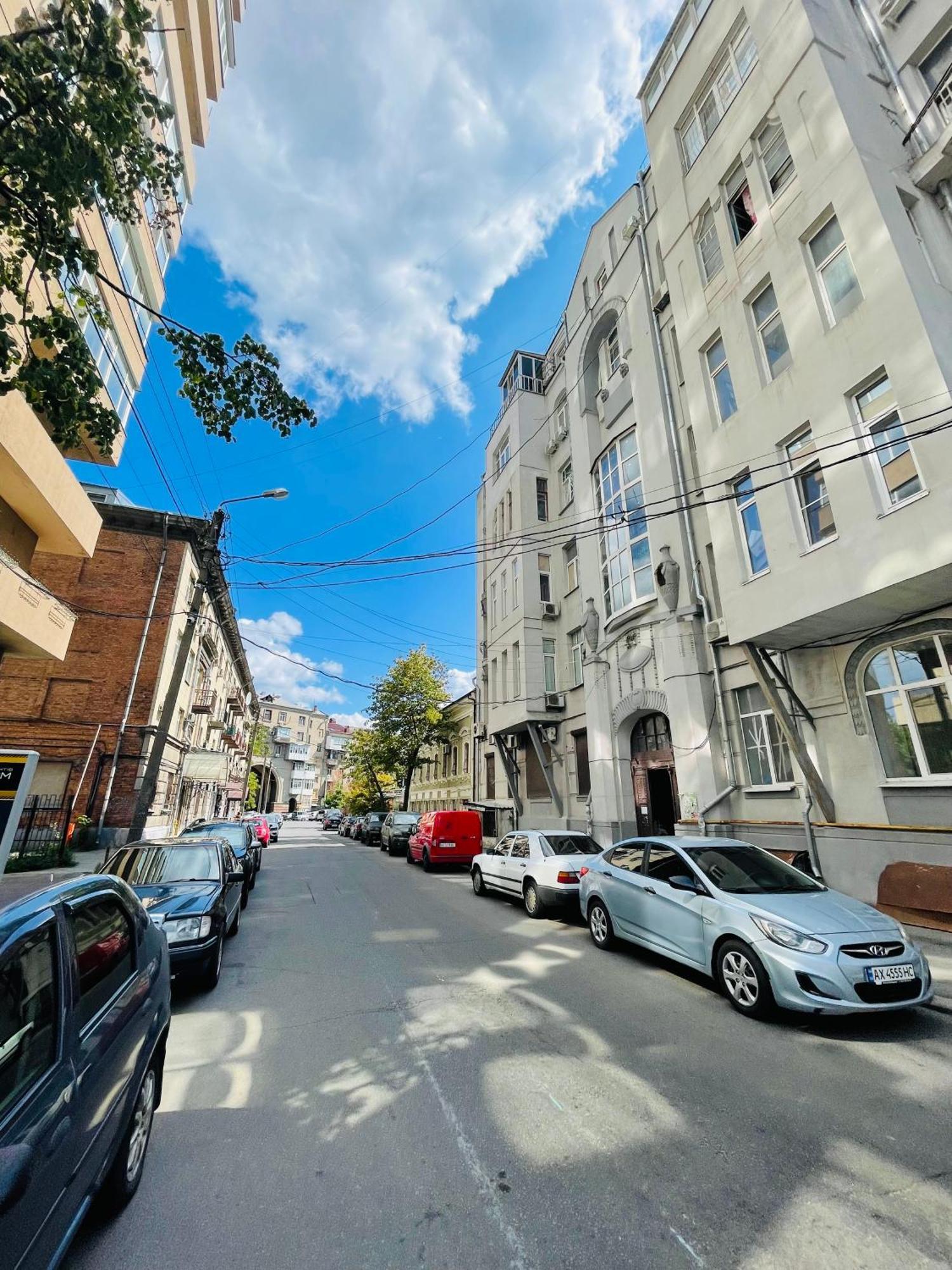Apartment For Rent In The City Center Of Kharkiv K18 Elinaflats Bagian luar foto
