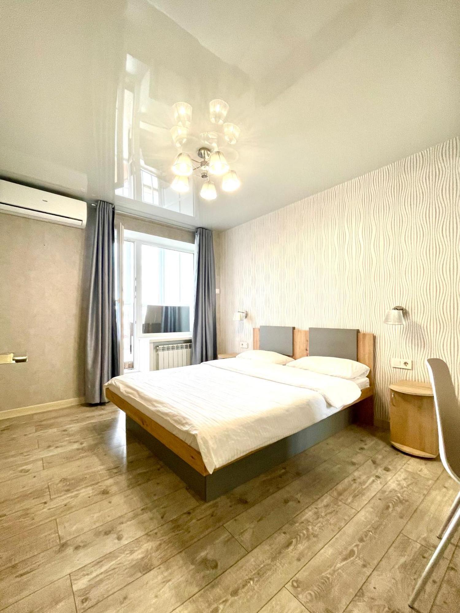 Apartment For Rent In The City Center Of Kharkiv K18 Elinaflats Bagian luar foto